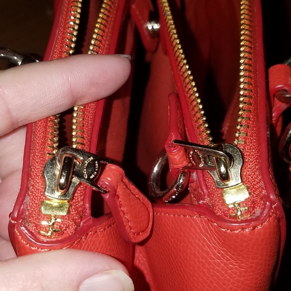 Coach Cristie Carryall - Picture 12 of 13